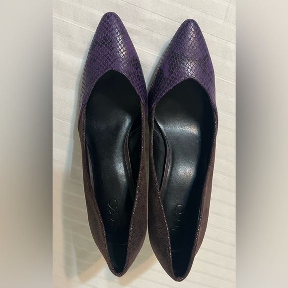 LOGO by Lori Goldstein ColorBlock Purple Brown Heels Leather Upper Sz 8 Like New - Picture 12 of 16